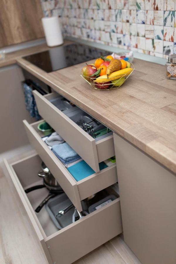 'Just Like Home' Apartment - With Private Parking Place Galati  Bagian luar foto