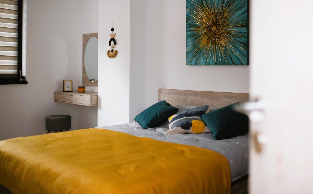 'Just Like Home' Apartment - With Private Parking Place Galati  Bagian luar foto