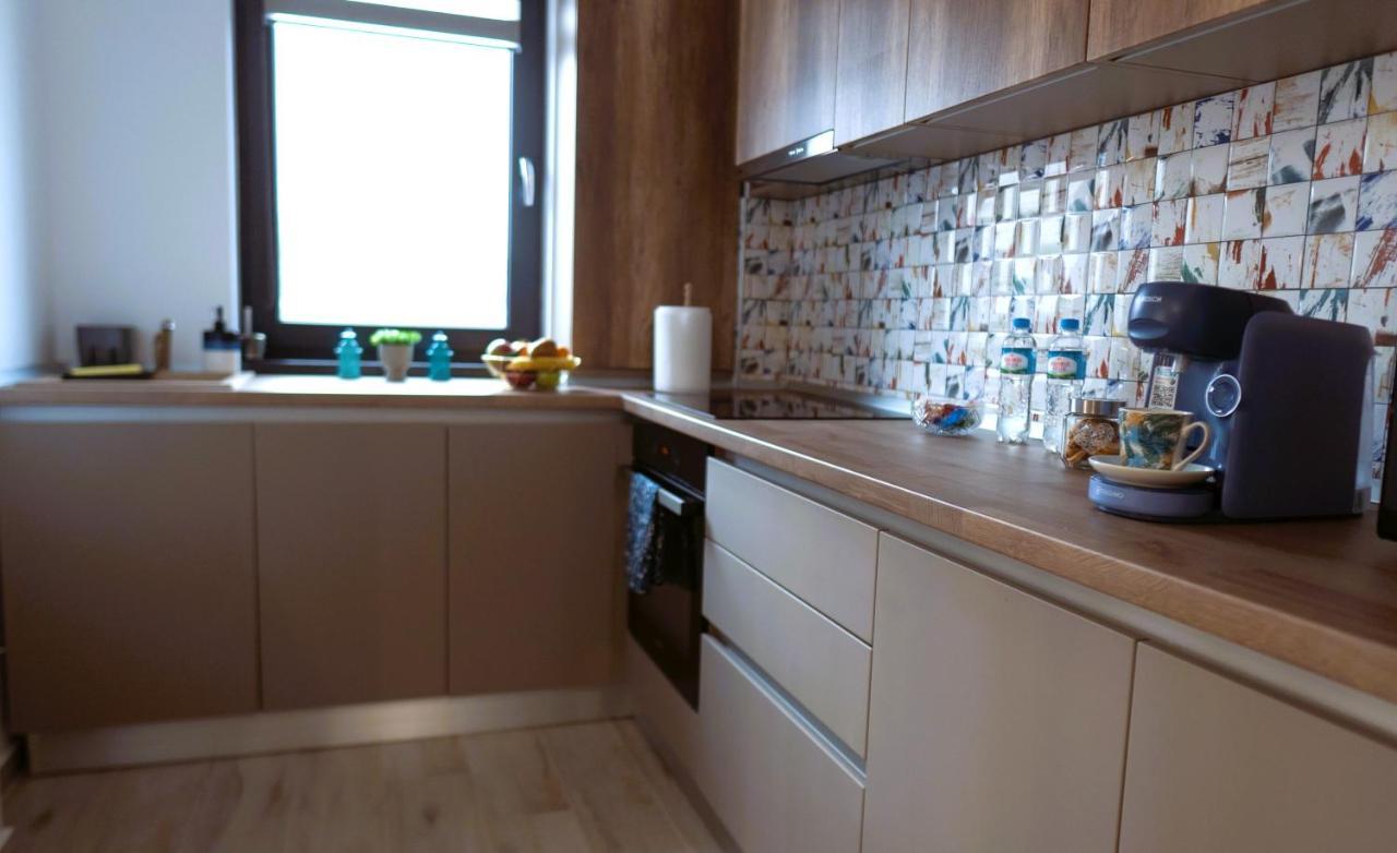 'Just Like Home' Apartment - With Private Parking Place Galati  Bagian luar foto